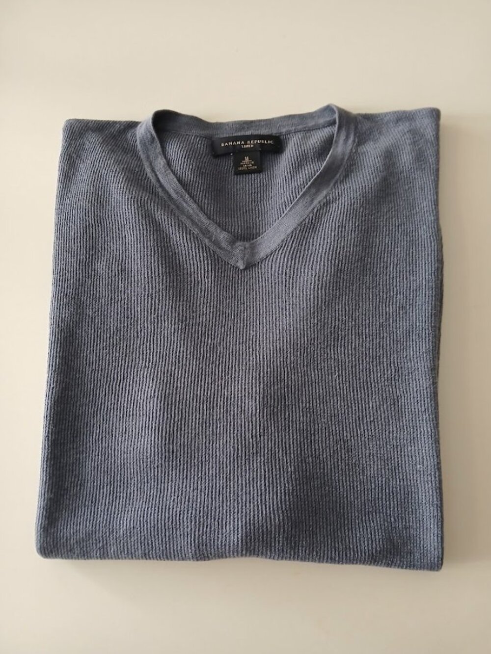 Men's Banana Republic 100% Linen V-Neck Sweater size - M